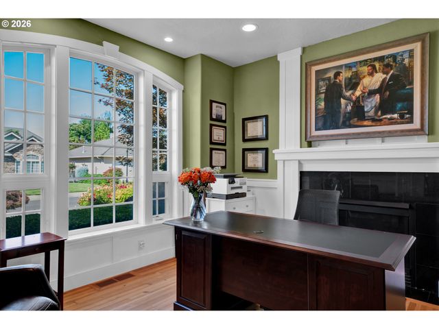 685 ST ANDREWS Loop, Creswell, OR 97426