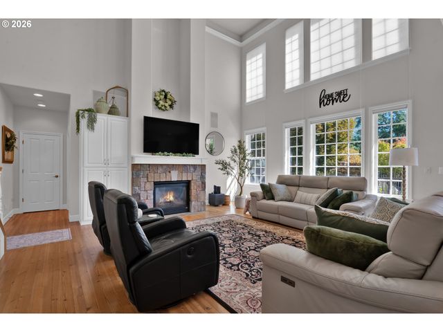 685 ST ANDREWS Loop, Creswell, OR 97426