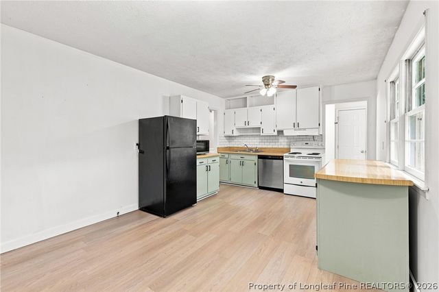 3229 Sunnyside School Rd, Fayetteville, NC 28312