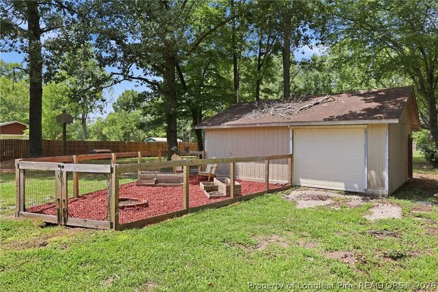 3229 Sunnyside School Rd, Fayetteville, NC 28312