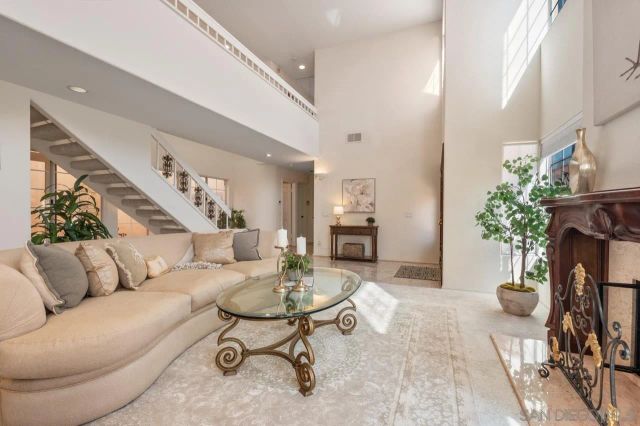 12135 Caminito Corriente, San Diego, CA 92128