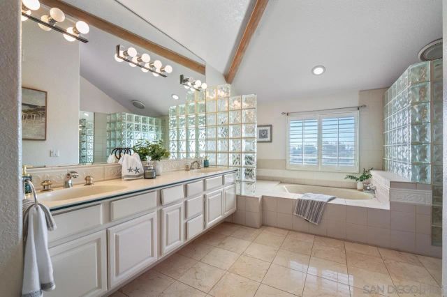 12135 Caminito Corriente, San Diego, CA 92128