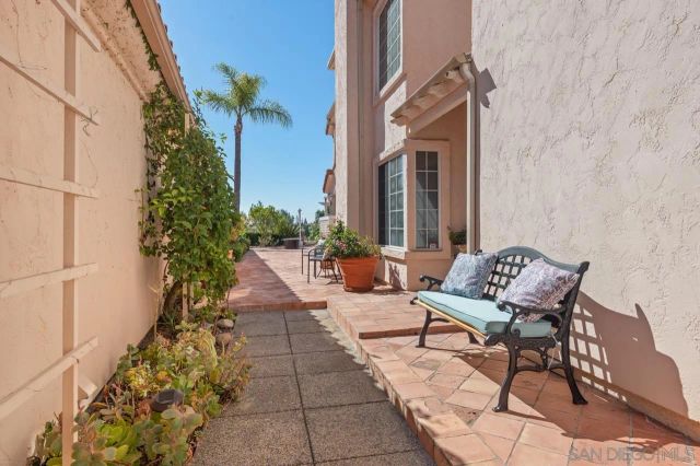 12135 Caminito Corriente, San Diego, CA 92128