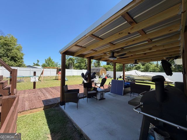 53 Carey Drive, Hazlehurst, GA 31539