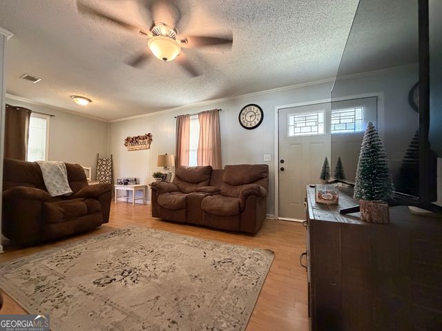 53 Carey Drive, Hazlehurst, GA 31539