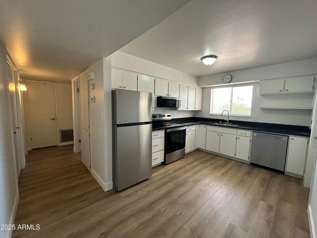 5913 E DECATUR Street, Mesa, AZ 85205