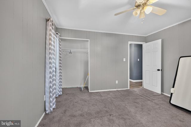 12 CAXTON DR, New Castle, DE 19720
