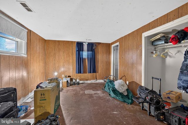 12 CAXTON DR, New Castle, DE 19720