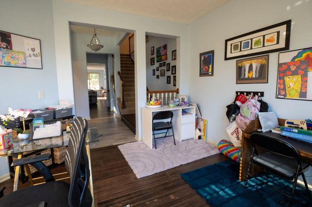 18884 Mason Plaza, Omaha, NE 68022