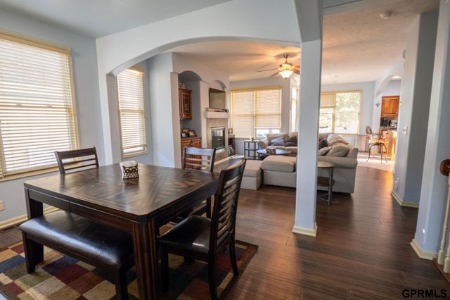 18884 Mason Plaza, Omaha, NE 68022