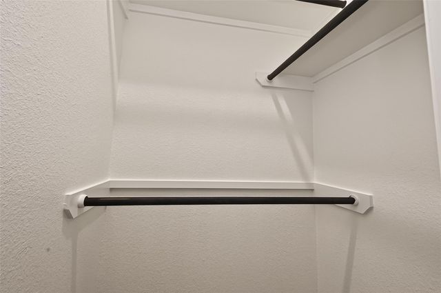 2220 Manila Lane, Texas City, TX 77568