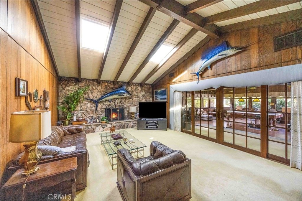 Image 4 of property listing at 18411 Hillcrest, Villa Park, CA 92861