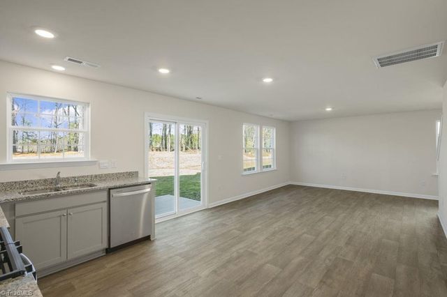 125 Linden Drive, Thomasville, NC 27360