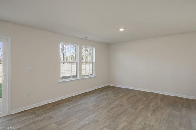 125 Linden Drive, Thomasville, NC 27360