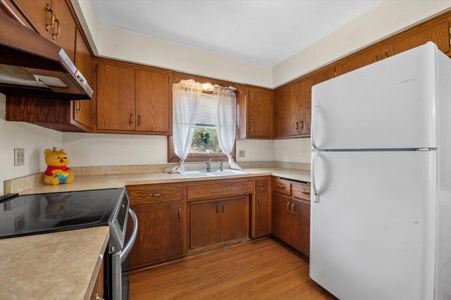 1215 Oscar STREET, Waukesha, WI 53186