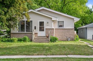 1215 Oscar STREET, Waukesha, WI 53186