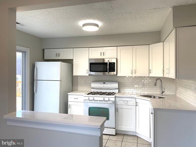 27 FRANKLIN PL, Voorhees, NJ 08043