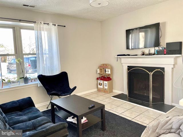 27 FRANKLIN PL, Voorhees, NJ 08043