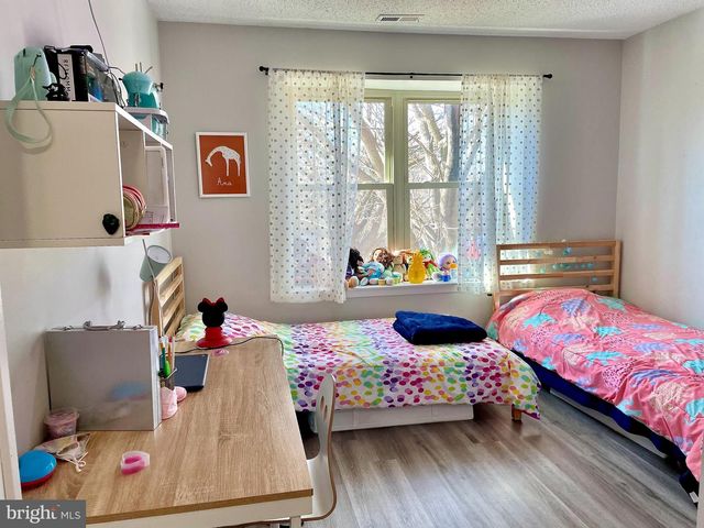 27 FRANKLIN PL, Voorhees, NJ 08043