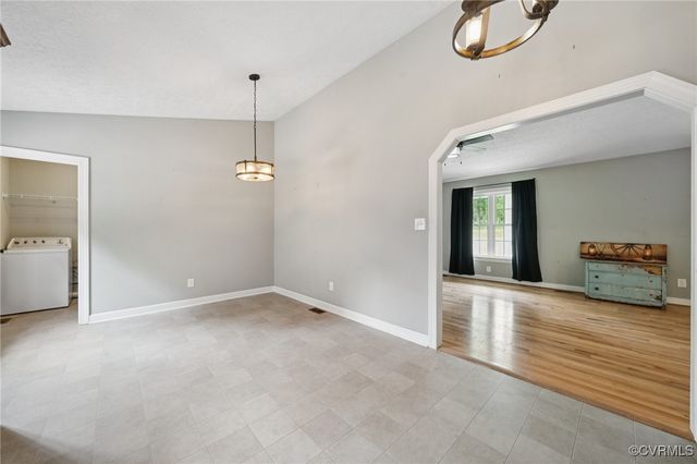 241 Deep Landing Rd, Tappahannock, VA 22560