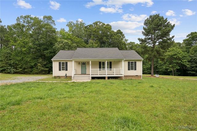 241 Deep Landing Rd, Tappahannock, VA 22560