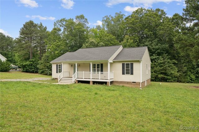 241 Deep Landing Rd, Tappahannock, VA 22560
