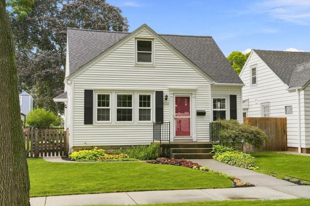 2723 S 46th STREET, Milwaukee, WI 53219