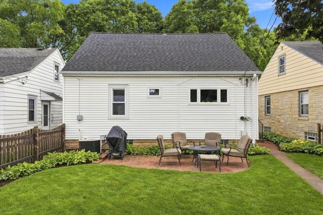 2723 S 46th STREET, Milwaukee, WI 53219
