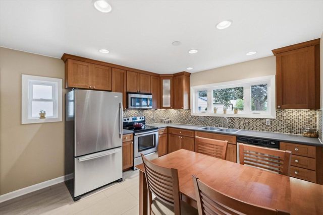 2723 S 46th STREET, Milwaukee, WI 53219