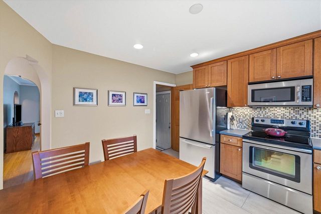 2723 S 46th STREET, Milwaukee, WI 53219