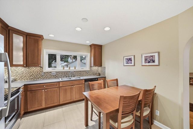 2723 S 46th STREET, Milwaukee, WI 53219
