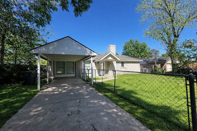 805 Brookshire Circle, Garland, TX 75043