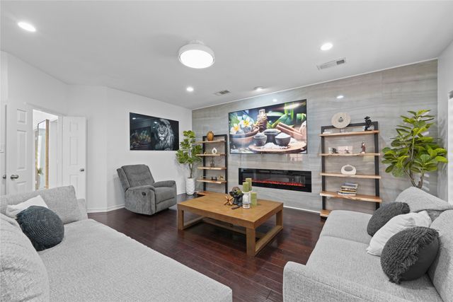 3533 Lark Meadow Way, Dallas, TX 75287