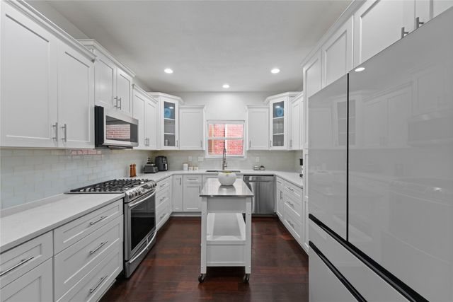 3533 Lark Meadow Way, Dallas, TX 75287