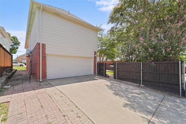 3533 Lark Meadow Way, Dallas, TX 75287