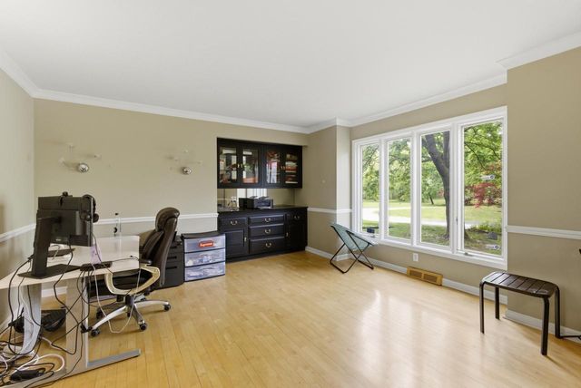 9090 N Green Brook ROAD, River Hills, WI 53217