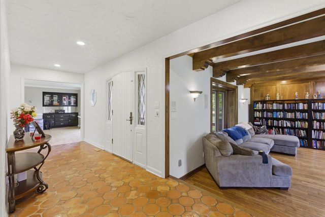 9090 N Green Brook ROAD, River Hills, WI 53217