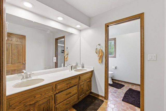 9090 N Green Brook ROAD, River Hills, WI 53217