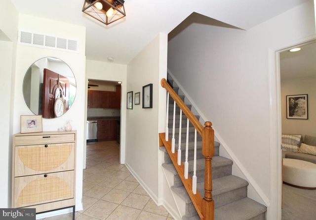 127 WORRAL DR, Newark, DE 19711