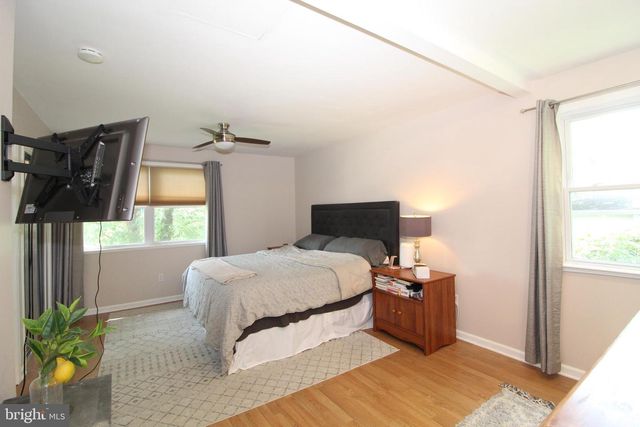 127 WORRAL DR, Newark, DE 19711