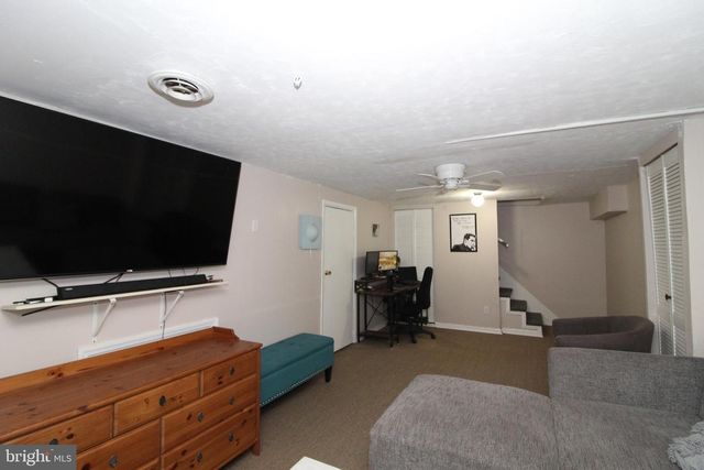 127 WORRAL DR, Newark, DE 19711