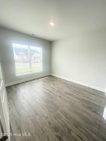 2011 Medina Spirit Street, New Bern, NC 28562