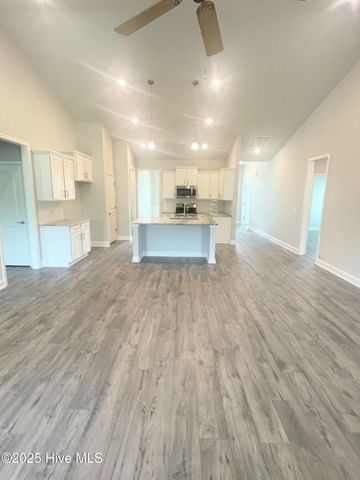 2011 Medina Spirit Street, New Bern, NC 28562