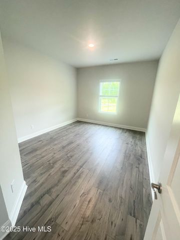 2011 Medina Spirit Street, New Bern, NC 28562