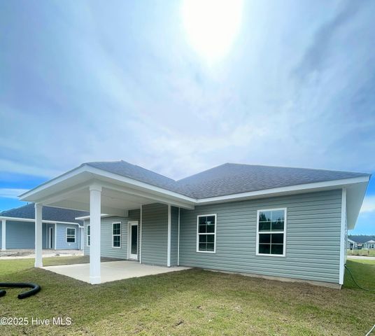 2011 Medina Spirit Street, New Bern, NC 28562