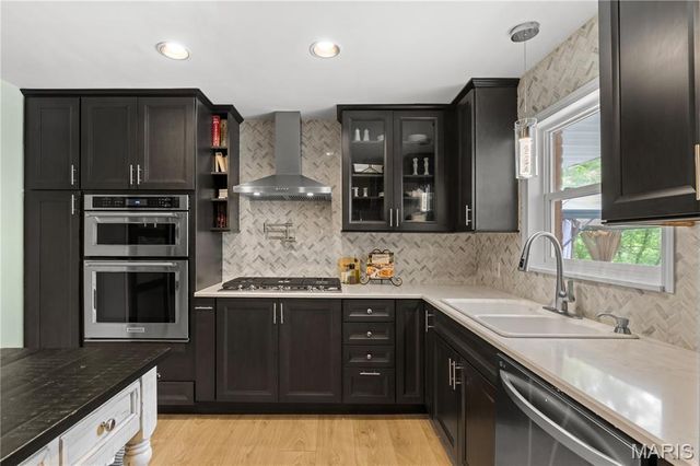 26630 Lakeview Terrace, Godfrey, IL 62035