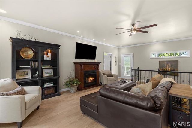 26630 Lakeview Terrace, Godfrey, IL 62035
