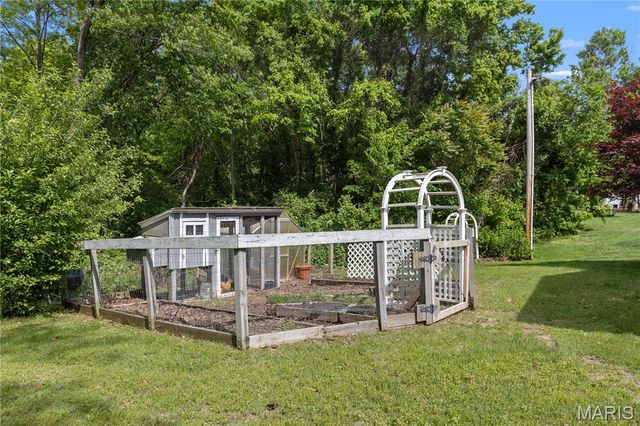 26630 Lakeview Terrace, Godfrey, IL 62035