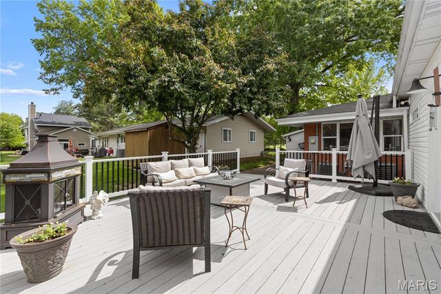 26630 Lakeview Terrace, Godfrey, IL 62035