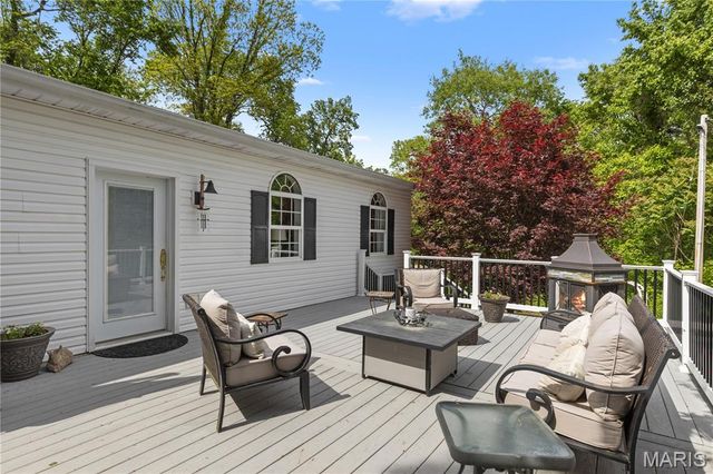26630 Lakeview Terrace, Godfrey, IL 62035